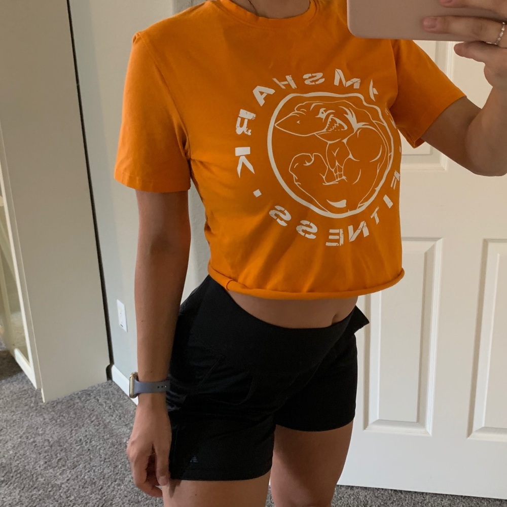 ✨SOLD✨ Gymshark Cropped T-Shirt